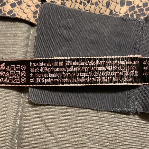 Victoria’s Secret Underwire Lined Perfect Coverage Bra - Picture 7 of 8